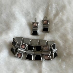 Chico’s vintage stretch bracelet and earrings set